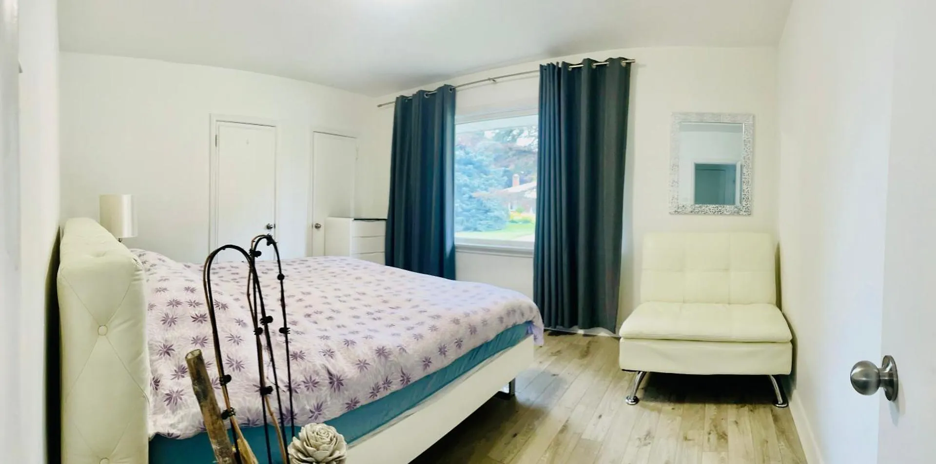 3Room Entire Floor Walk 2 Subway Toronto Kanada