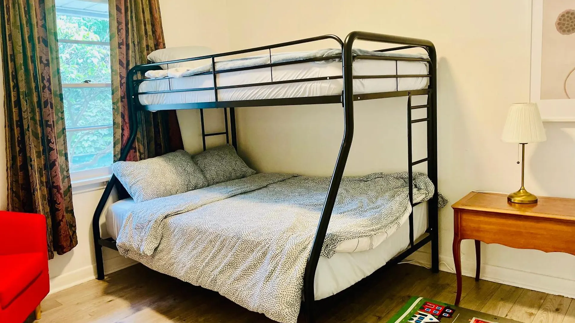 3Room Entire Floor Walk 2 Subway Toronto Kanada